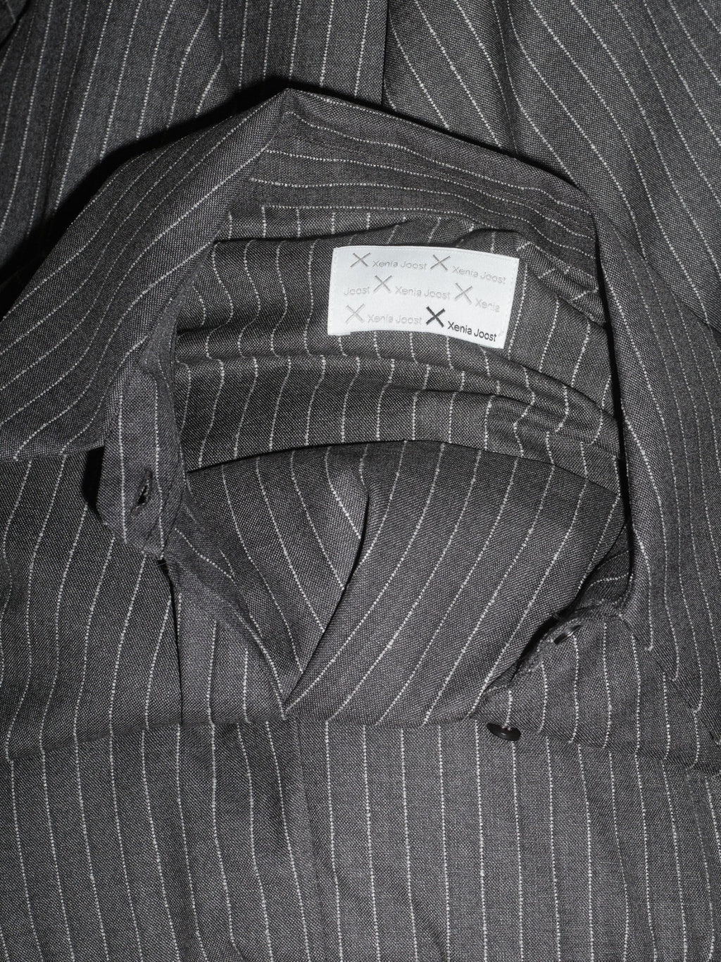THE STATEMENT SHIRT — Sleeve It Down 004