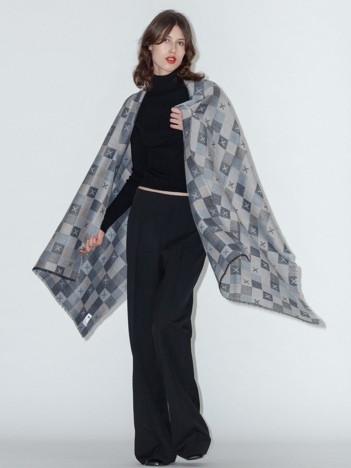 TIC-TAC-TOE wool and cotton scarf in Gray