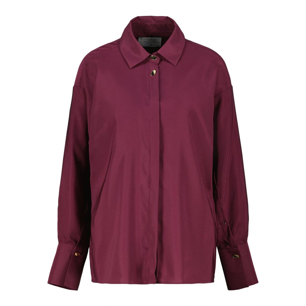 THE STATEMENT SHIRT — Sleeve It Down 002 in purple by Xenia Joost, front view