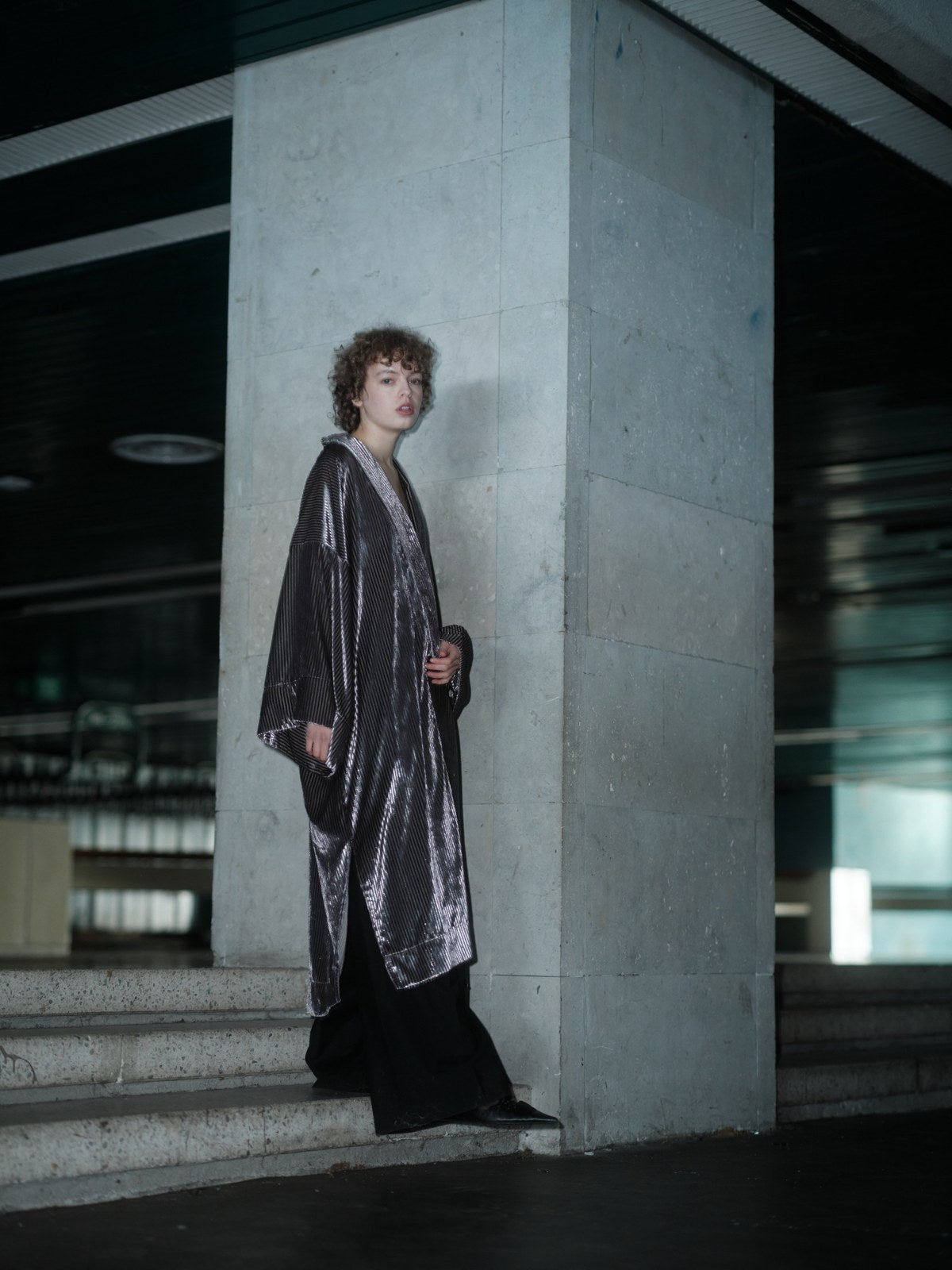 VELVET SWAGGER soft velvet kimono by Xenia Joost, oversized silhouette