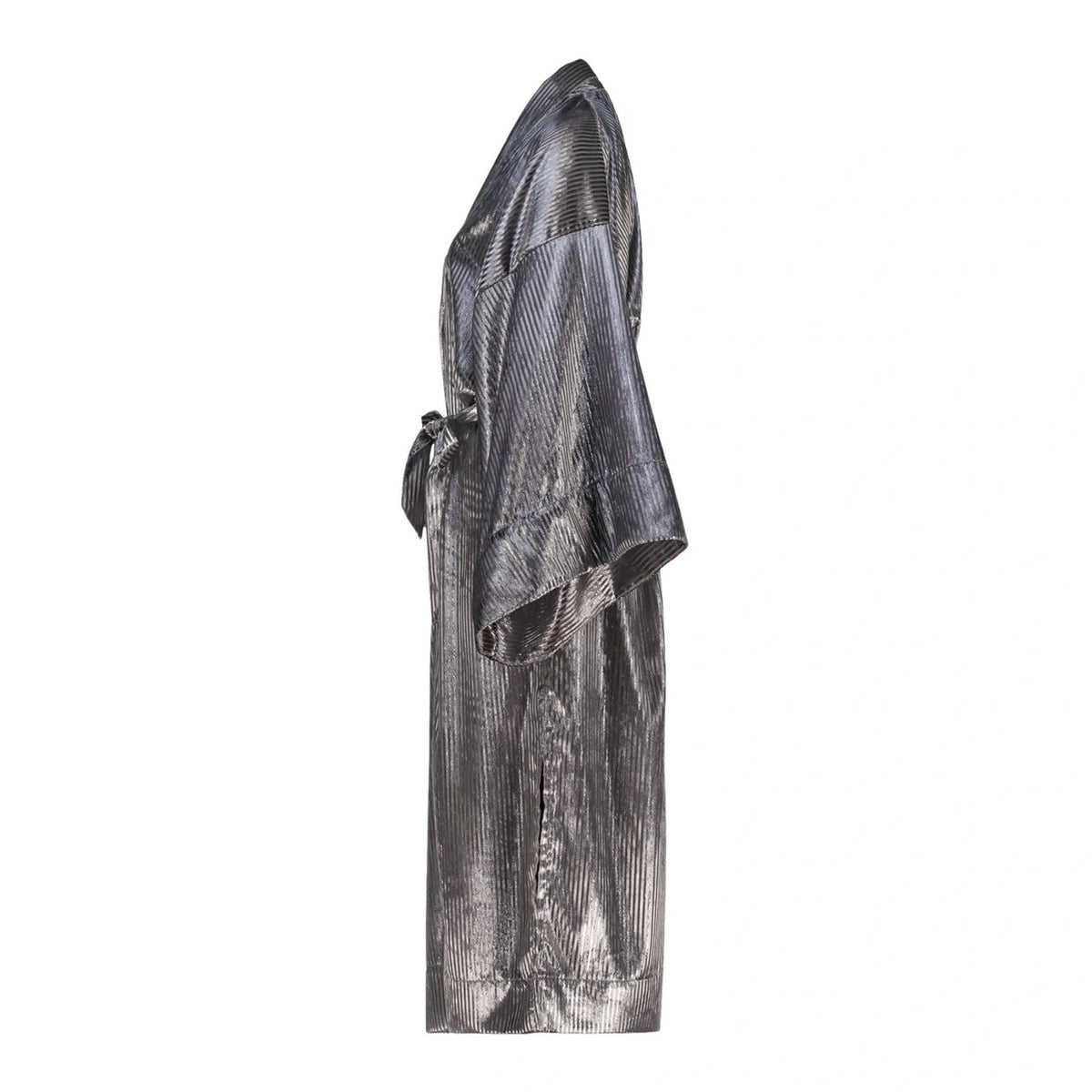 VELVET SWAGGER soft velvet kimono by Xenia Joost, side view