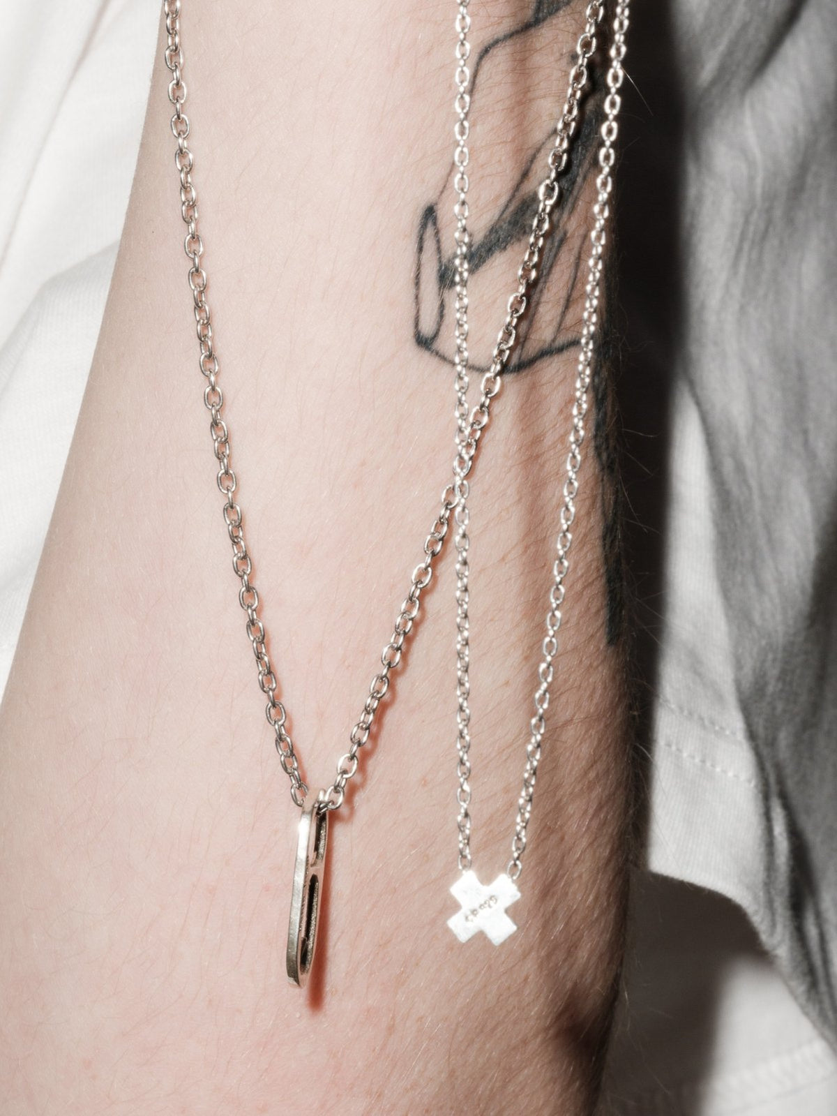 X recycled sterling silver necklace by Xenia Joost, detail
